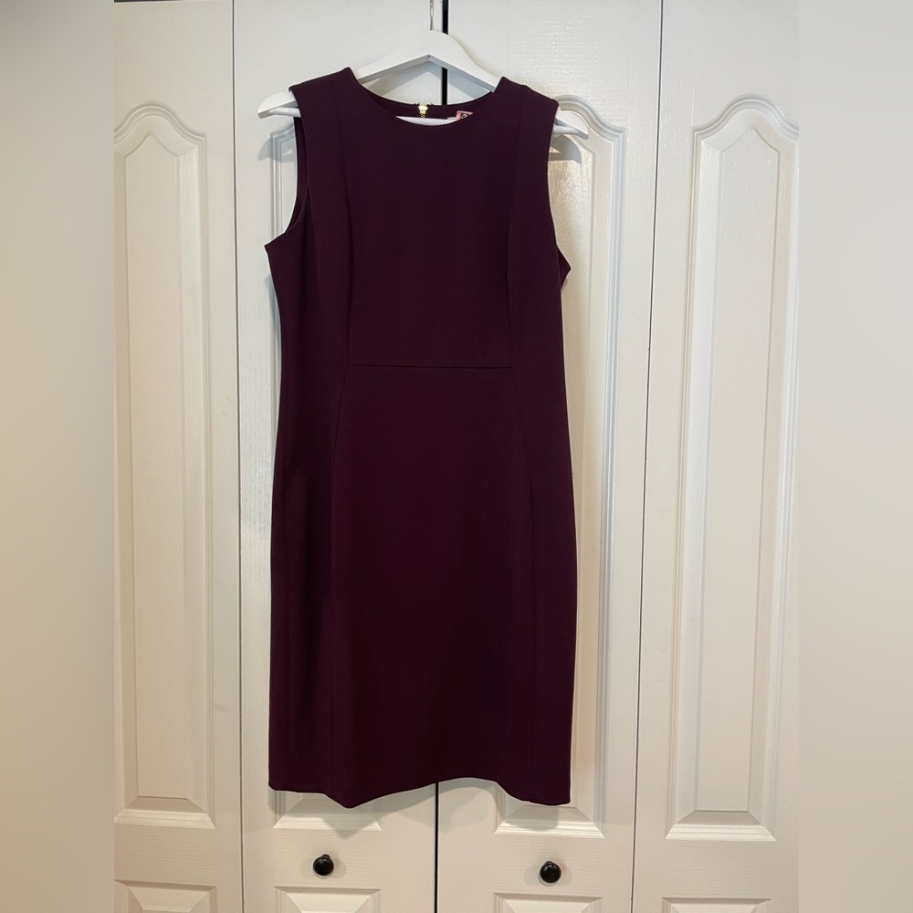 Calvin Klein body con. Size 10. Dry cleaned only.